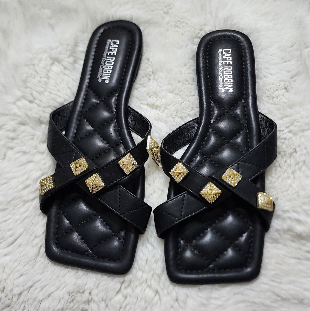 Cape Robbin Black and Gold Women's Sandals